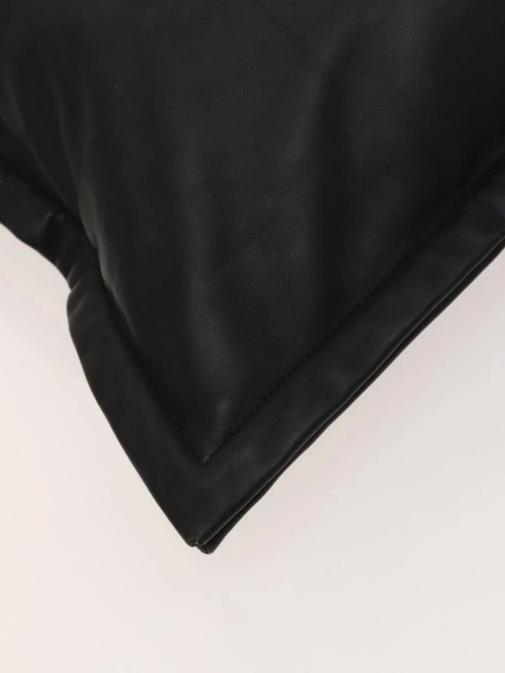 BURBERRY Shoulder Bag Leather Black Gold - Picture 4 of 16